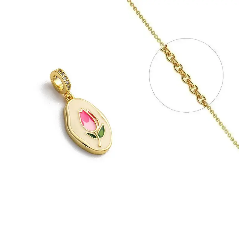 Collier doré chaîne et pendentif fleur émail et zirconiums sertis Nouvel Arrivage