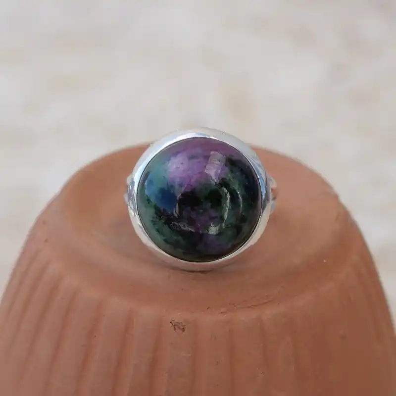 Vente Directe Bague ronde en Rubis sur zoisite sertie d'argent T54