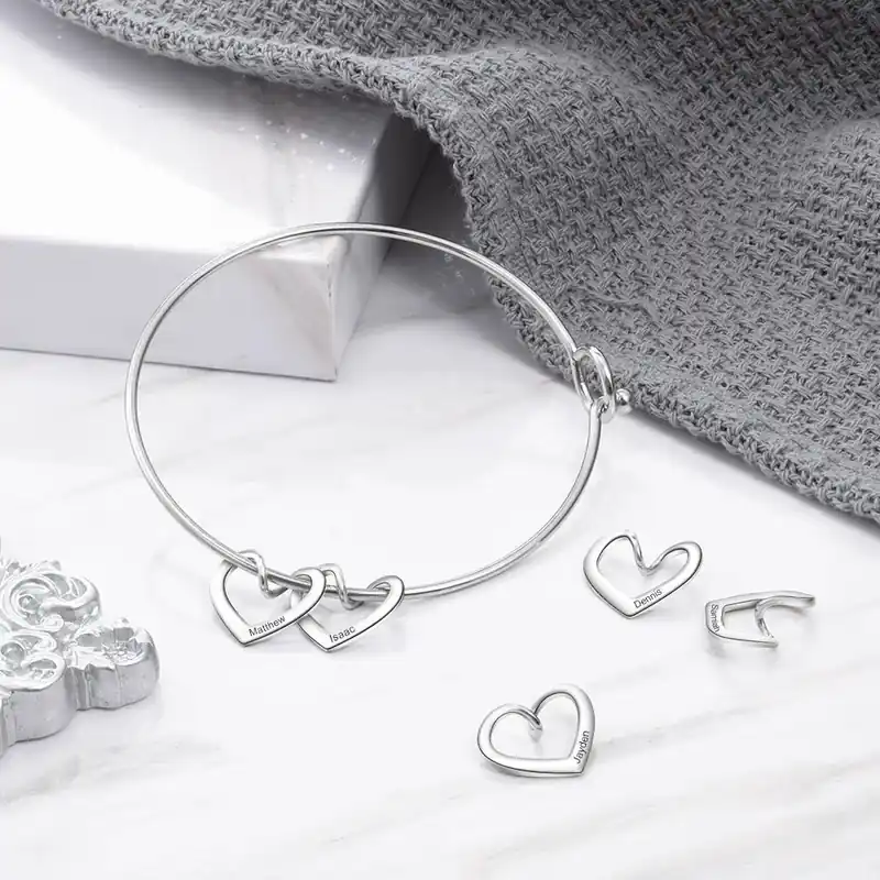 Soldes Bracelet Prénoms Personnalisés avec 4 Cœurs Breloques Bracelet Coeur|Jessemade