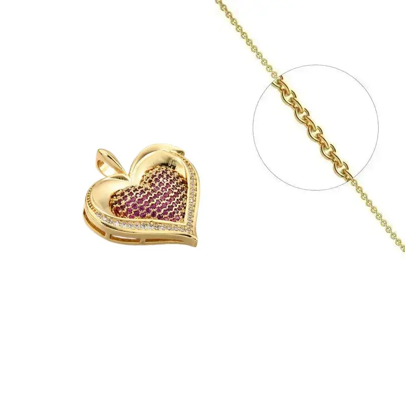 Collier doré chaîne et pendentif cœur rose orné de zirconiums sertis En Vogue