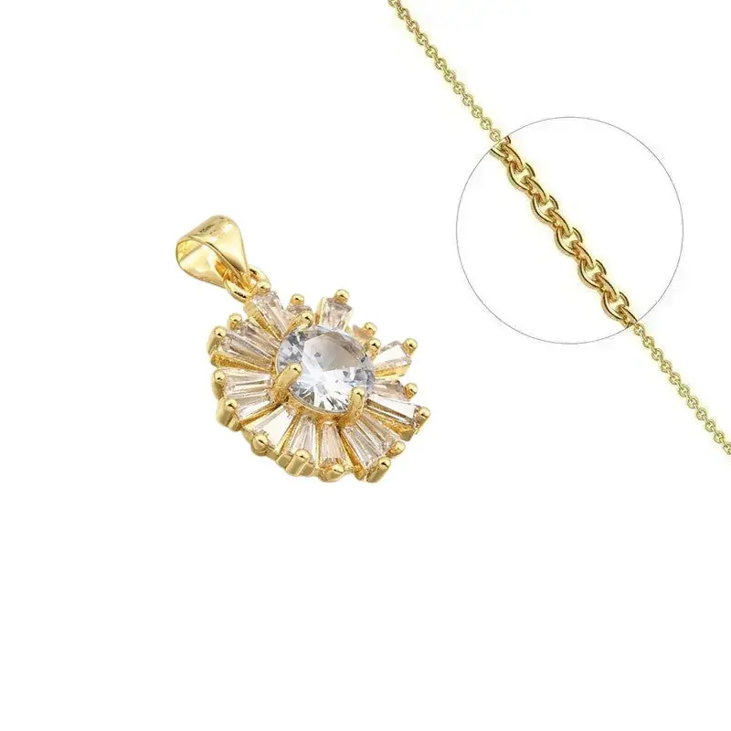 Collier doré chaîne et pendentif fleur orné de zirconiums sertis Artisanat