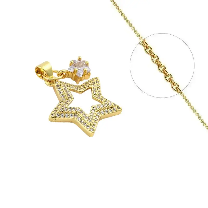 Collier doré chaîne et pendentif étoile orné de zirconiums sertis Gros Lot