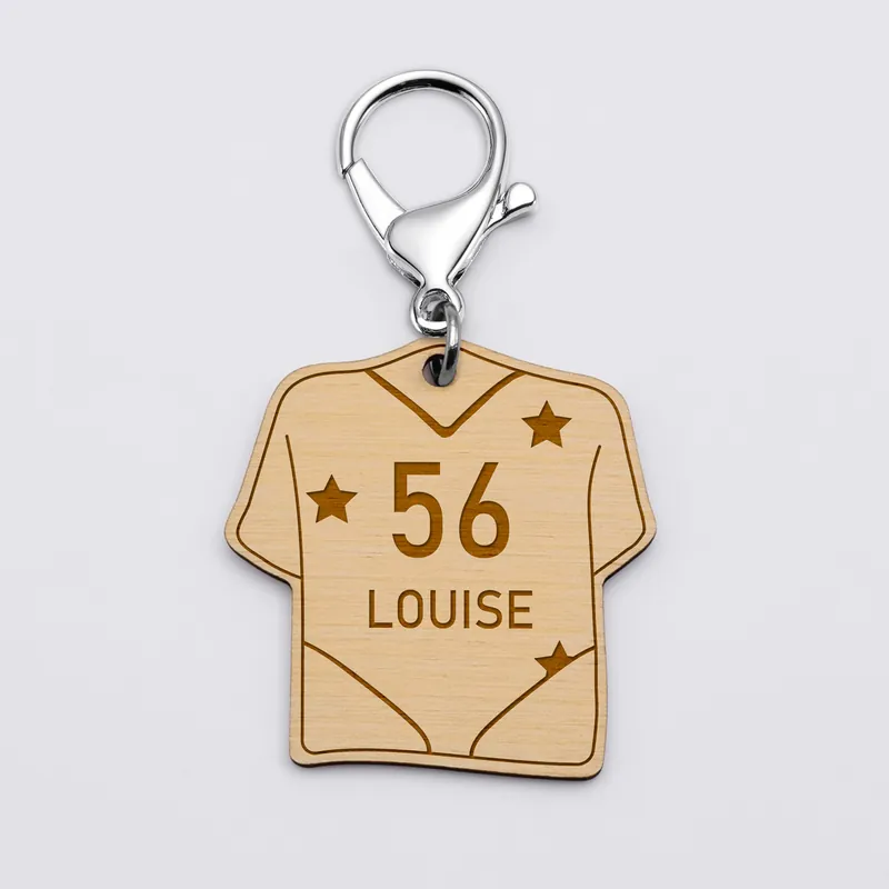 Porte-clés personnalisé gravé bois Maillot de multisport 50x50 mm Satisfait Ou Remboursé