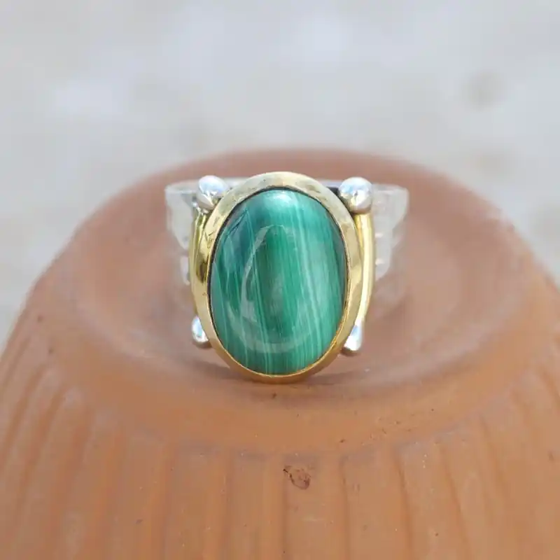 Bague argent martele laiton dore pierre ovale en Malachite T53 Bon Plan