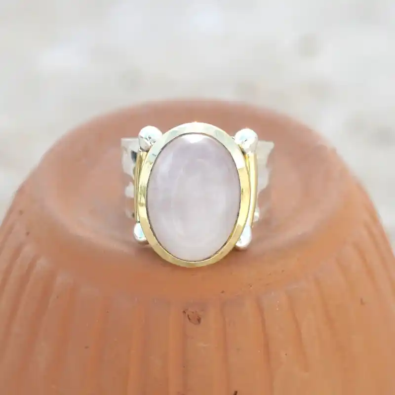 Satisfait Ou Remboursé Bague argent martele laiton dore pierre ovale en Quartz rose T51