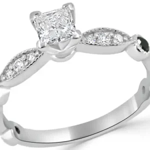 Usine Directe Bague Cécile diamant princesse et design vintage rehaussé de diamants noirs en or blanc 14k