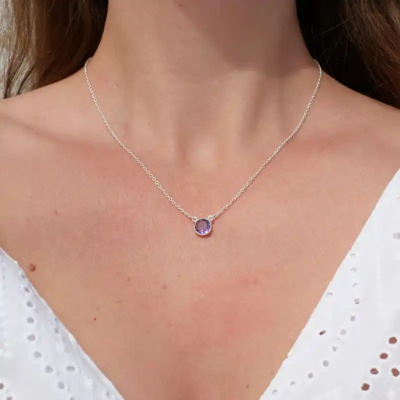 Marque Collier fin chaine argent et pierre ronde en Amethyste
