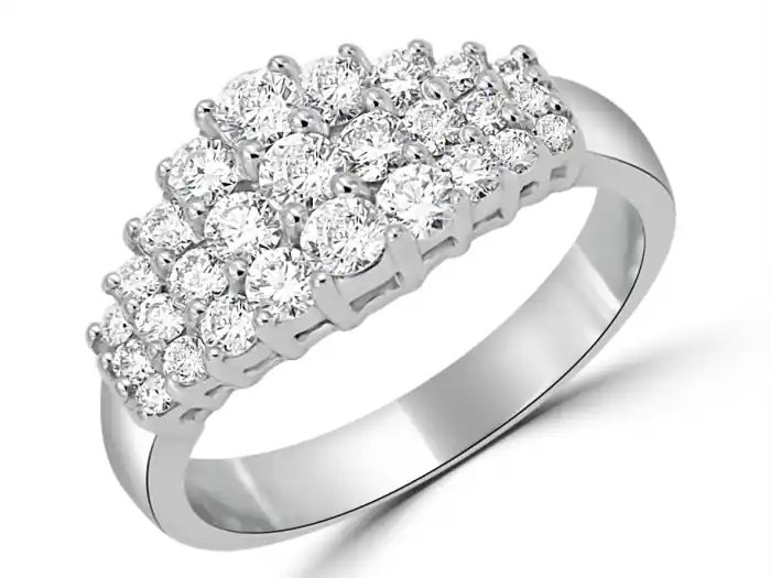 Commande En Gros Bague Khéops semi-éternité à diamants serti en pyramide en or blanc 14k pour femme