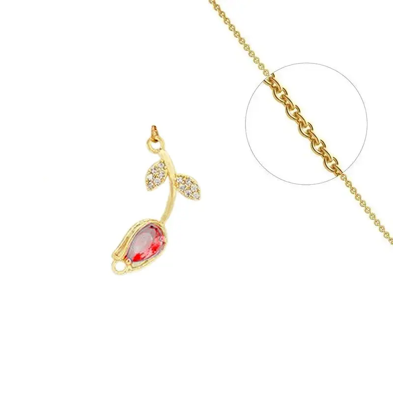 Collier chaîne et pendentif fleur avec zirconiums sertis rouge Nouveauté