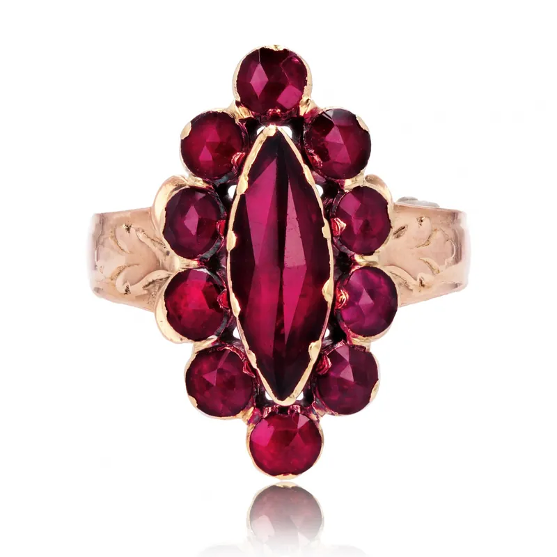 Produit De Marque Bague ancienne grenats or rose marquise