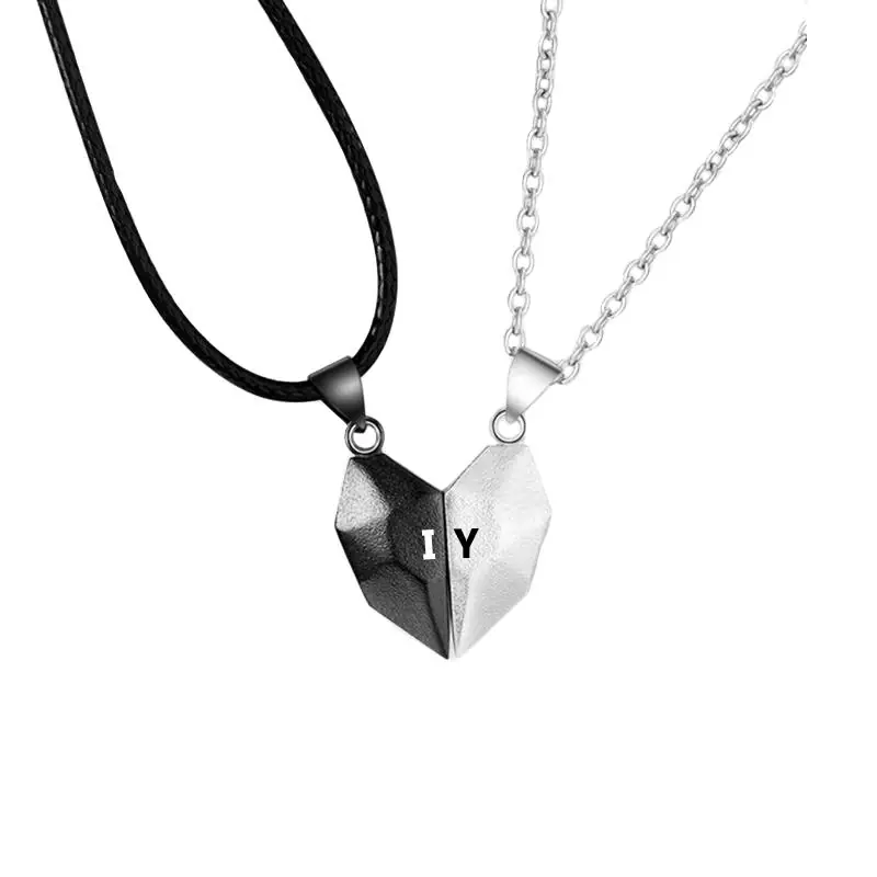 Premium À mon Homme -Collier Lettre avec breloque Coeur 2 Lettres personnalisés Avec aimant pour Couple|Jessemade