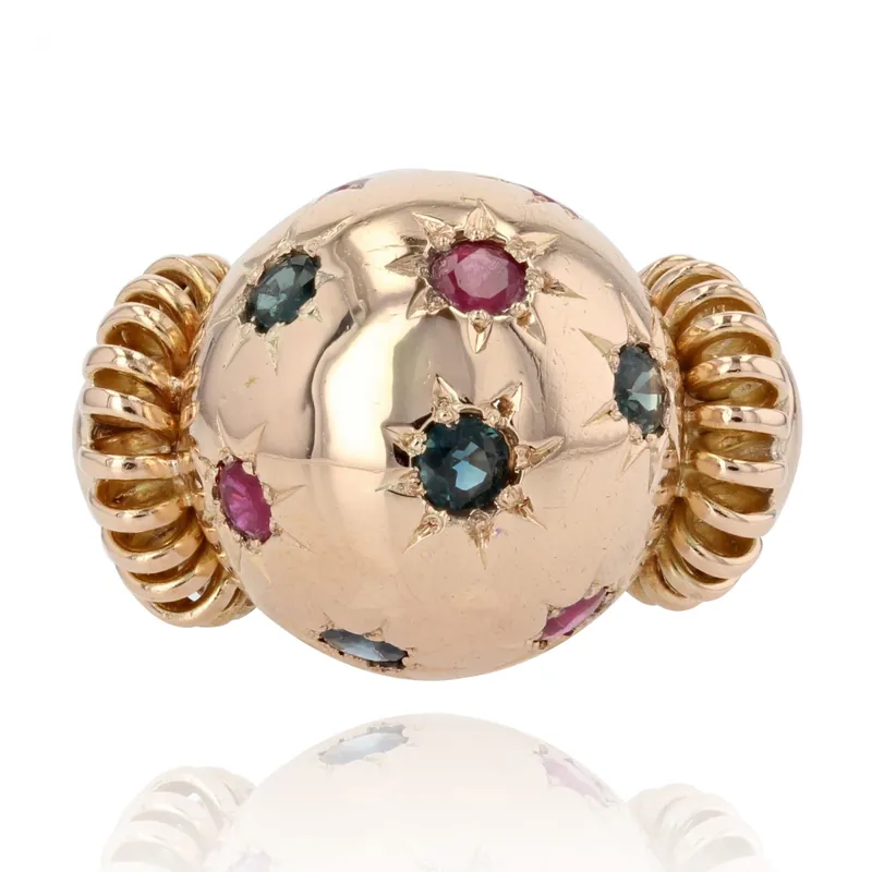 Prix Réduit Bague rétro boule saphirs rubis et or