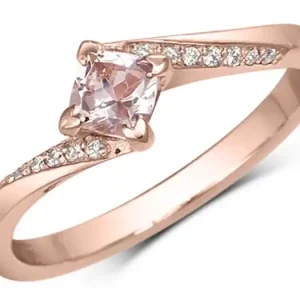 Promotion Saisonnière Bague Cassy morganite taille princesse anneau dévié à diamants en or rose 14k