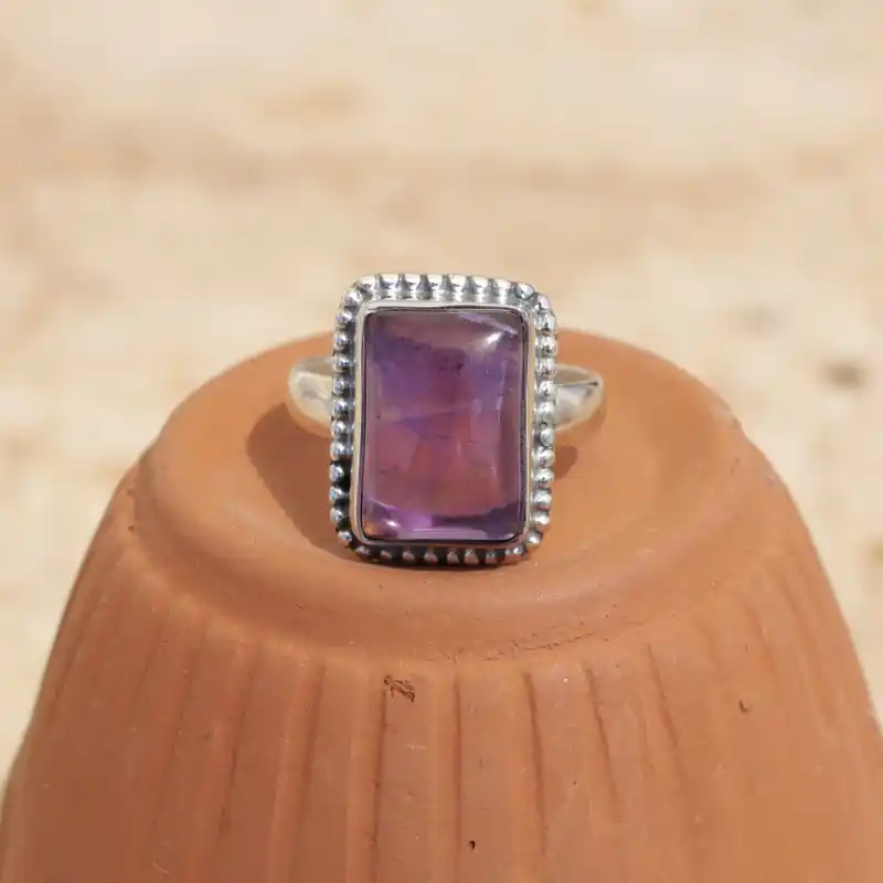 Vente Flash Bague rectangulaire argent cisele et pierre Amethyste T56