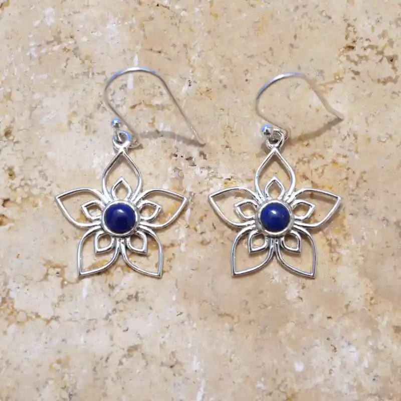 Usine Directe Boucles d'oreilles fleurs ajourees argent et pierre Lapis lazuli