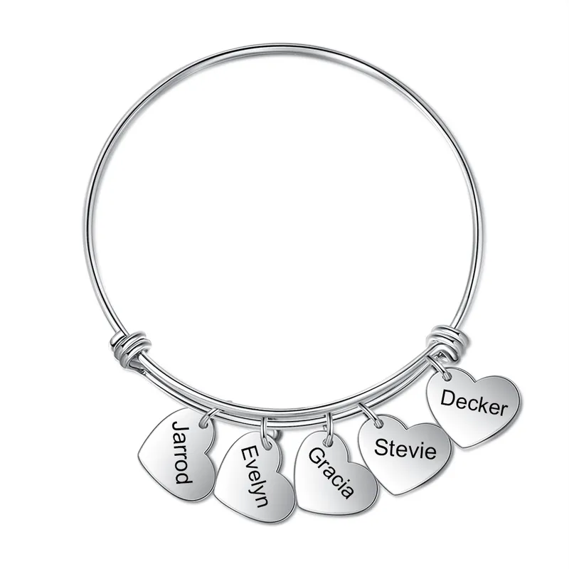 Prix Réduit Bracelet Prénoms Personnalisés avec 5 Cœurs Breloques