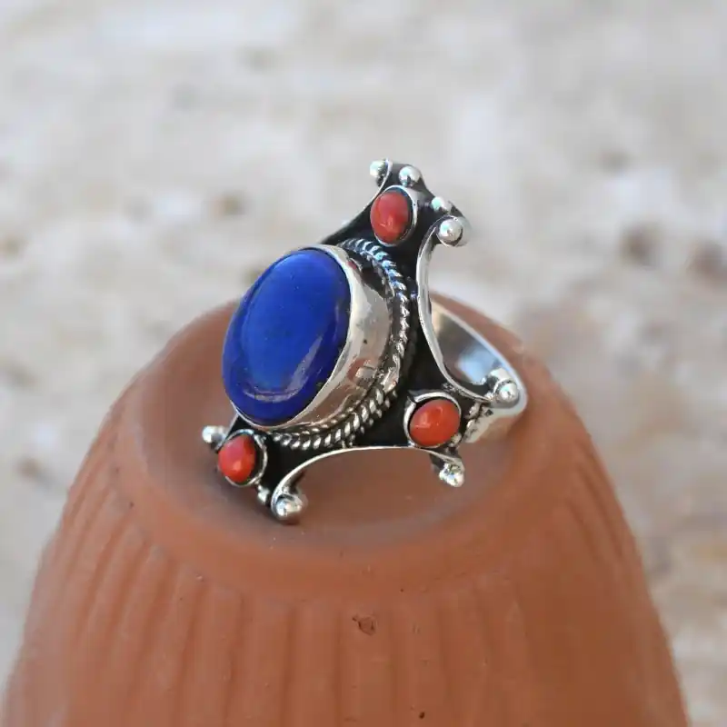 Soldes Bague Nepali argent oxyde Corail et Lapis lazuli T59