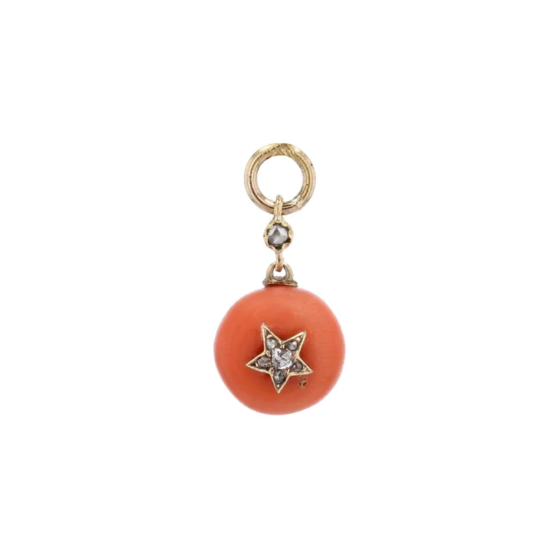 Affaire À Saisir Breloque ancienne boule de corail étoile diamantée