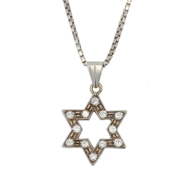 Jusqu’à Épuisement Des Stocks Pendentif Etoile Diamants et sa chaîne