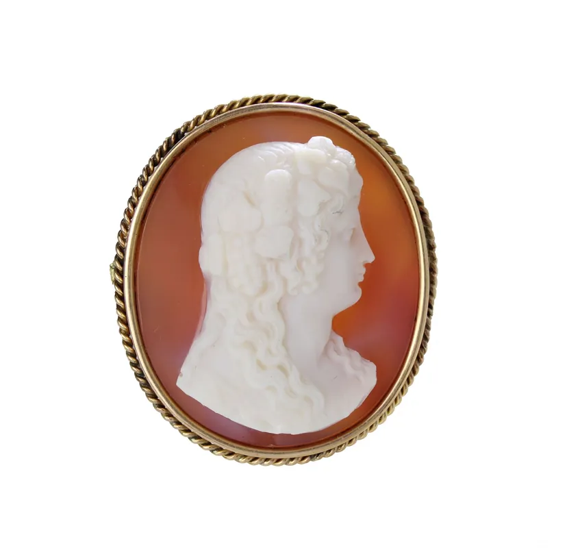 Bon Plan Broche ancienne camée sur Agate