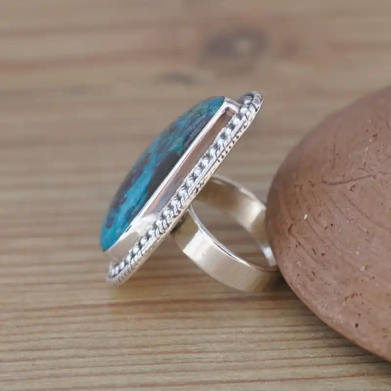 Acheter En Ligne Grosse bague goutte argent cisele et pierre Chrysocolle (bleu) T51