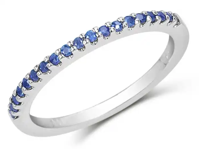 Jonc semi-éternité Clara avec saphirs bleus véritables en or blanc 14k pour femme Expédié Aujourd’hui