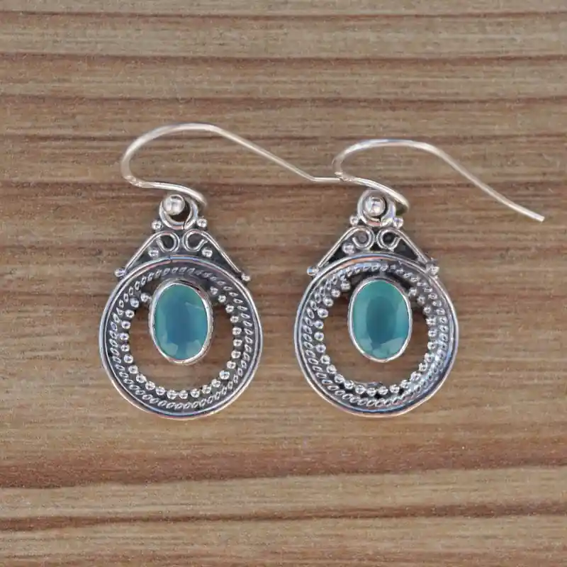 Offre Limitée Boucles rondes ajourees pierre Calcedoine agua et argent (bleu)