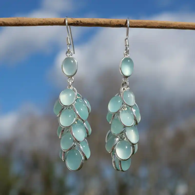 Seulement Aujourd’hui Boucles d'oreilles grappes argent et 19 pierres en Calcedoine agua (bleu)
