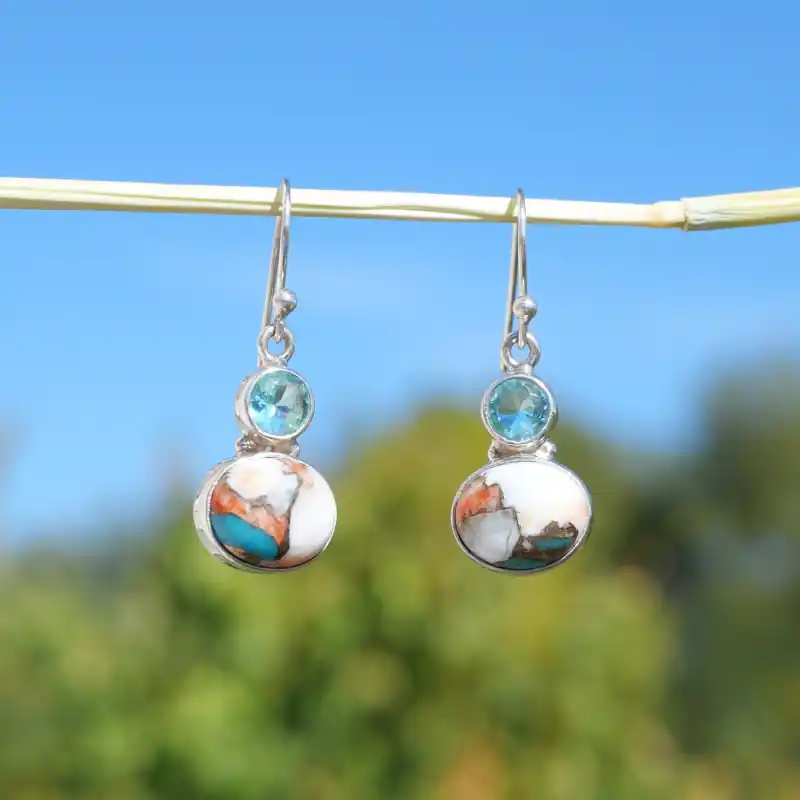Prix Réduit Boucles 2 pierres Topaze bleue et Turquoise oyster (bleu) (orange)