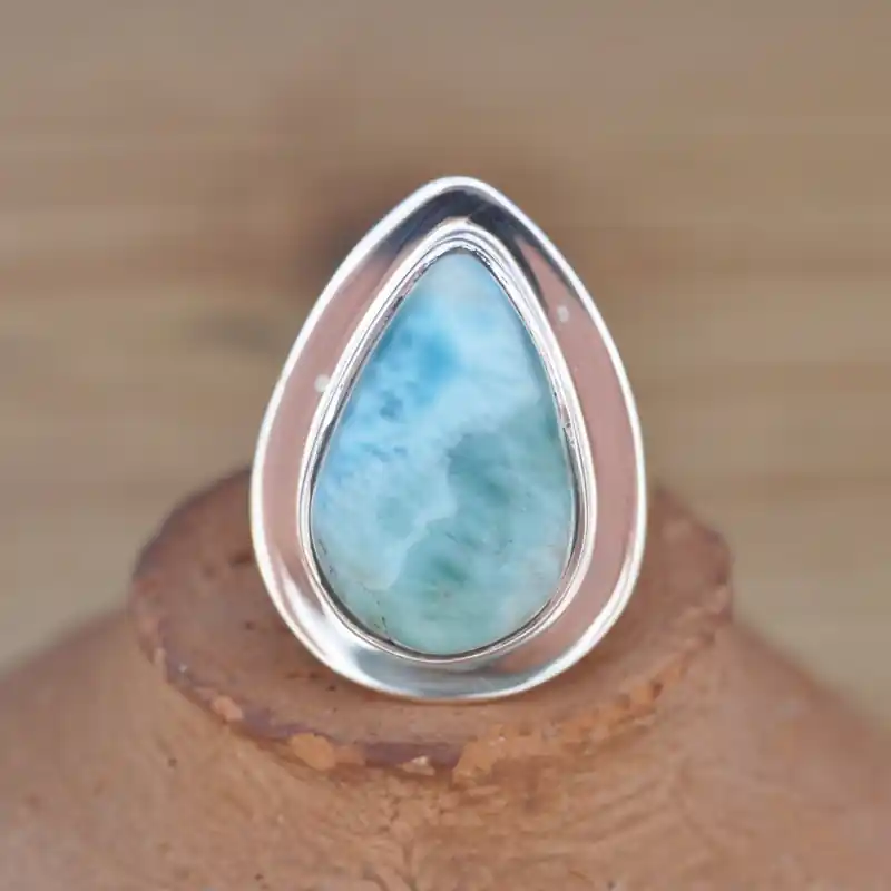 Retour Gratuit Bague en argent plat et pierre goutte en Larimar (bleu) T52