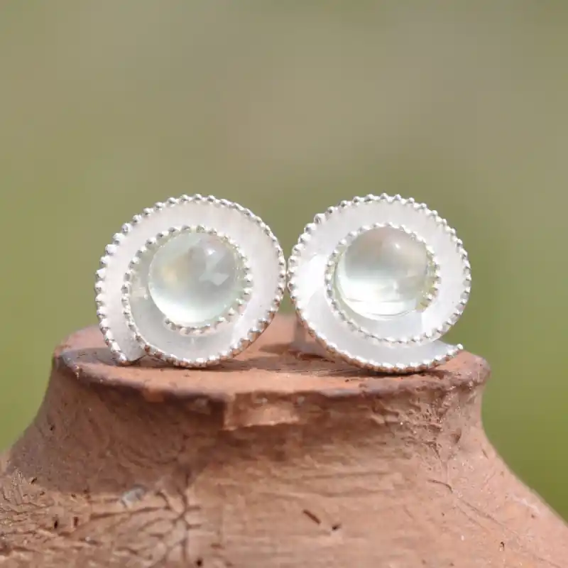 Puces spirales en argent et pierre Prehnite (vert) Gros Lot