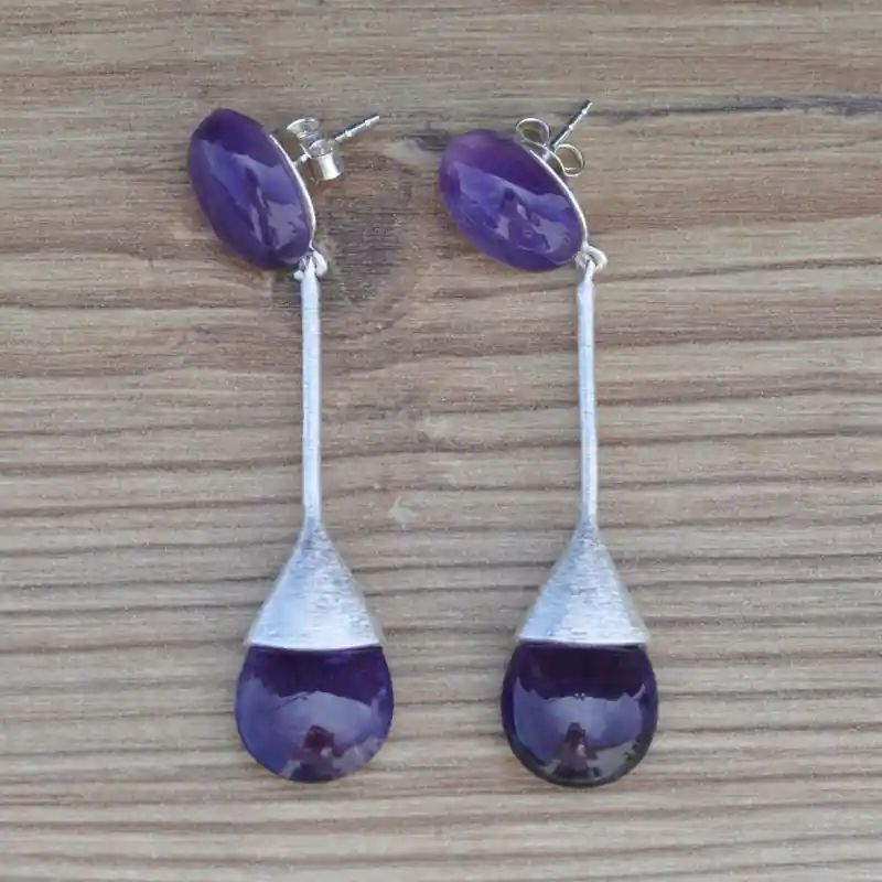 Longues boucles brossees argent et 2 pierres Amethyste (violet) En Vogue