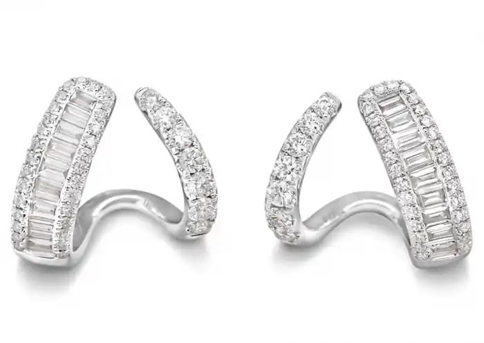 Prix Réduit Boucles d'oreilles Valdorise diamants taille baguette pavé double ouvert en or blanc 18k
