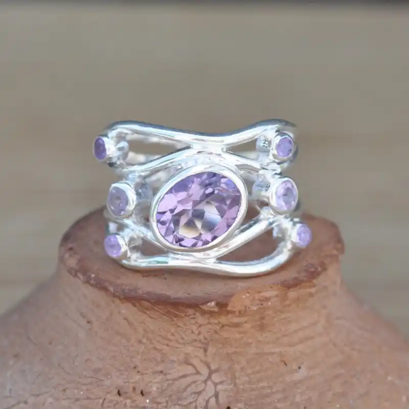 Anneau en argent ajoure 7 pierres Amethyste (violet) T54 Authentique