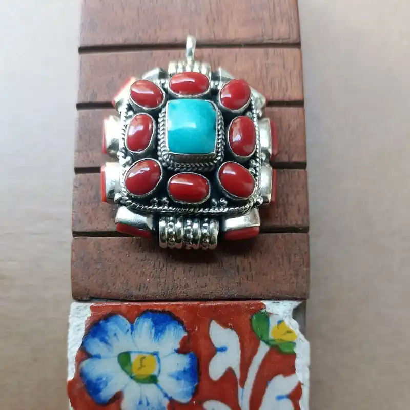 Premium Gros pendentif boite carre argent Corail et Turquoise (rouge) (bleu)