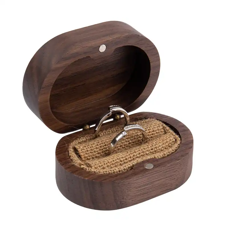 Boîte à bagues texte et date personnalisée en Noyer bois et date une paire de bagues Acheter En Ligne