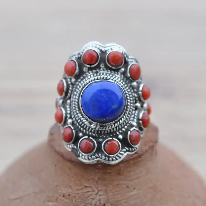 Nouveauté Bague massive ethnique Lapis lazuli et Corail de Mediterranee T61