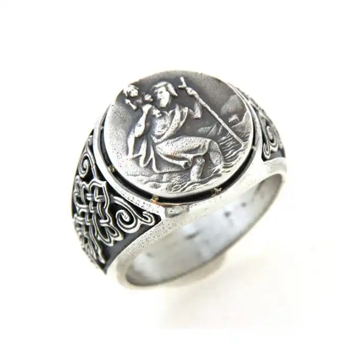 Vente Directe Chevalière argent vieilli avec motif saint christophe