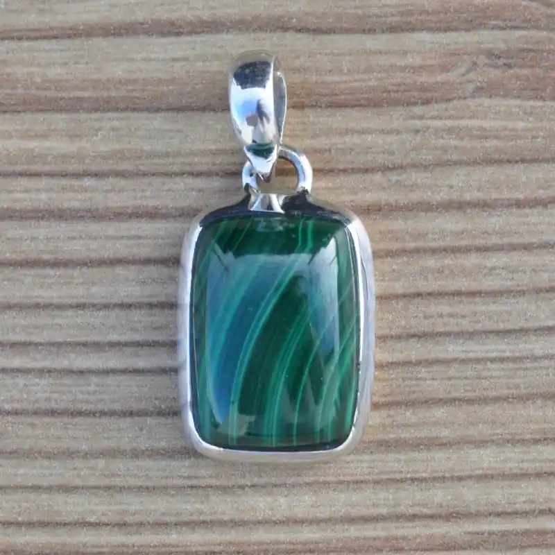 Achat Immédiat Petit pendentif rectangulaire en pierre Malachite et argent