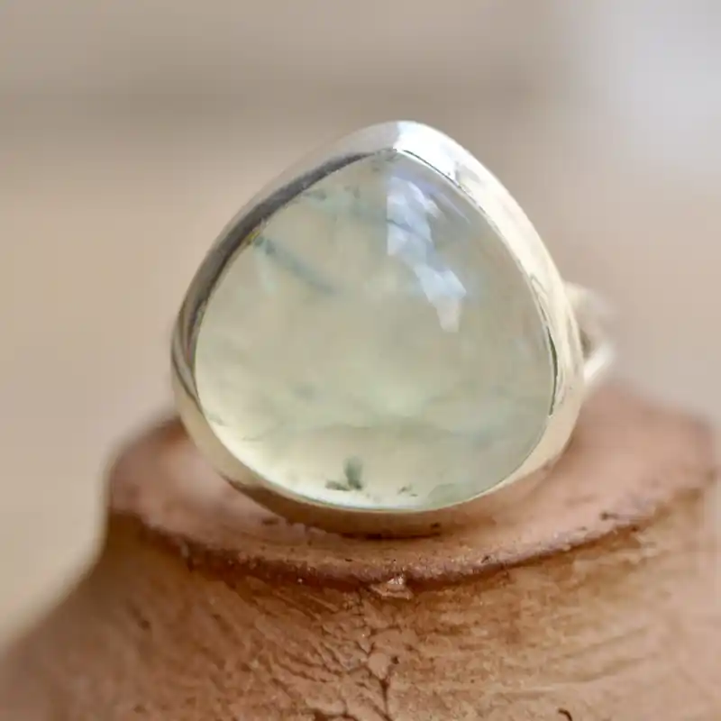 Meilleur Choix Bague goutte monture ajouree argent et pierre Prehnite T58