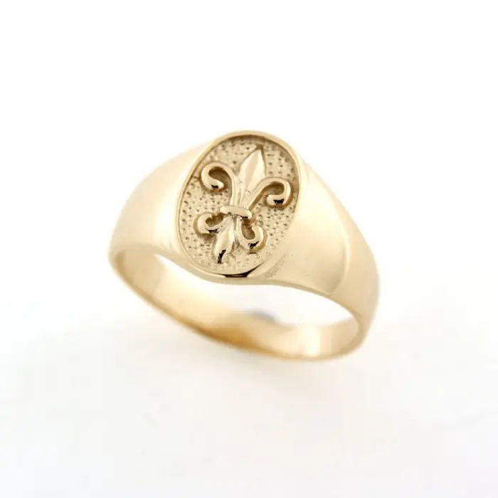 Tendance Chevaliere avec fleur de lys en relief plaqué or pour homme