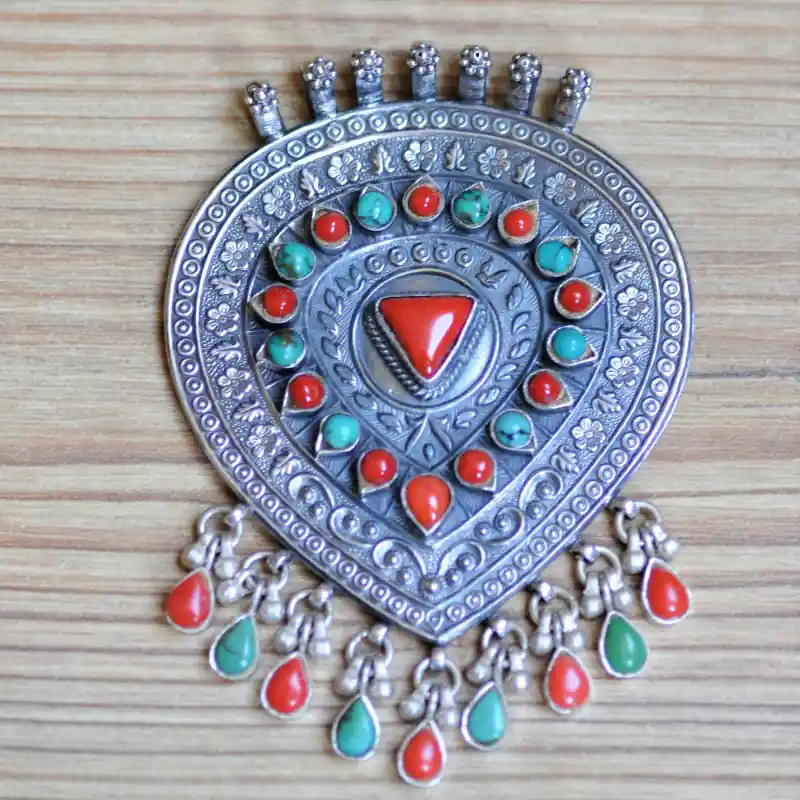 Tres gros pendentif argent 28 pierres en corail de Mediterranee et turquoise du Tibet Nouveauté