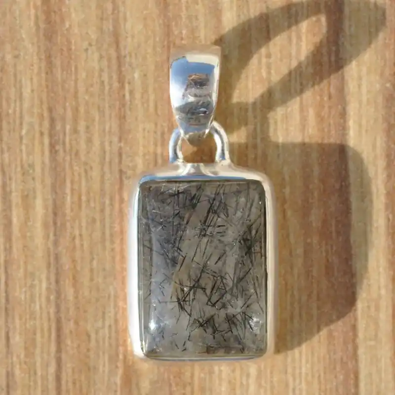 Populaire Petit pendentif rectangulaire en argent et pierre Quartz tourmaline