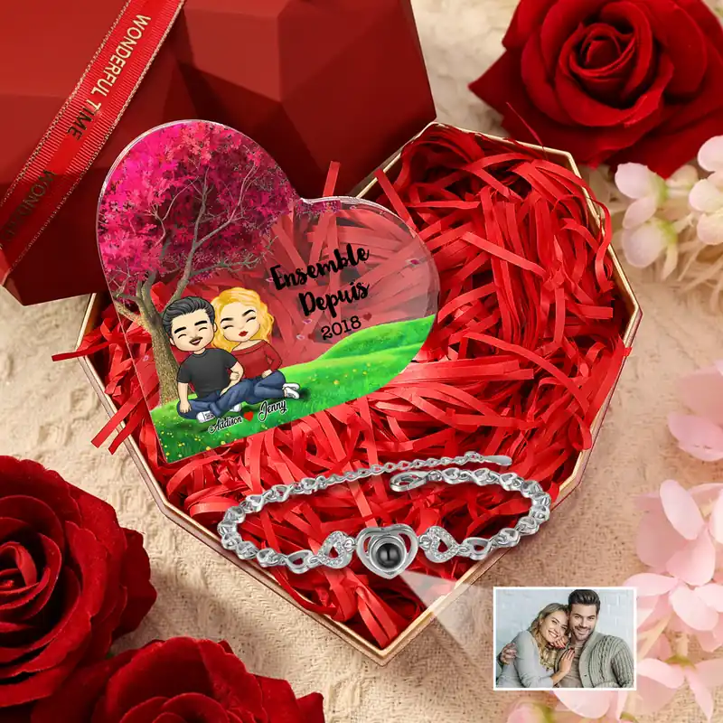 Promotion Saisonnière 2PCS Bracelet Projection et Plaque Acrylique 2 Prénoms et Photo Personnalisés avec date pour Couple Cadeau Saint-Valentin | Jessemade