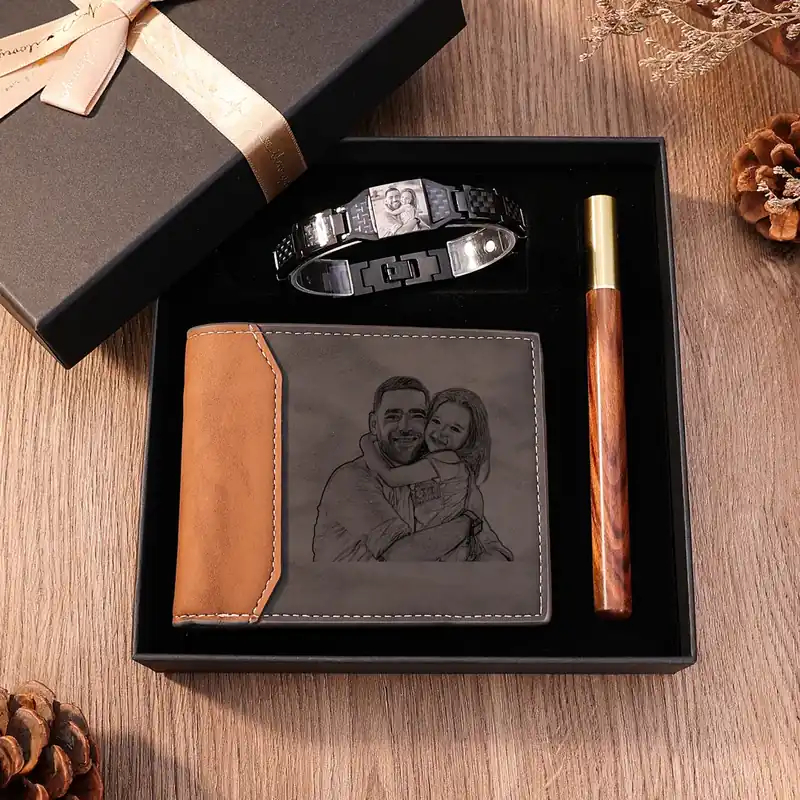 Achetez Aujourd’hui Coffret Cadeau 3PCS - Portefeuille Bracelet et Stylo Prénom et Lettre Personnalisés avec Photo pour Homme | Jessemade